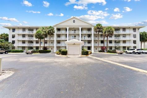 1717 Whitehall Drive Davie FL 33324