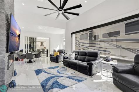 359 Sundial Circle Margate FL 33068