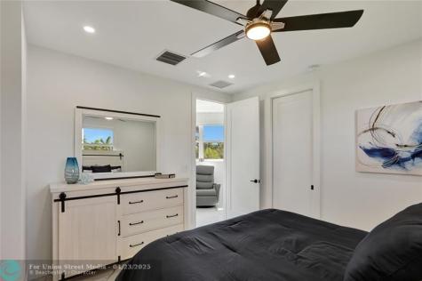 359 Sundial Circle Margate FL 33068