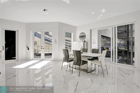 359 Sundial Circle Margate FL 33068