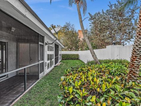 6796 N Pine Island Road Tamarac FL 33321