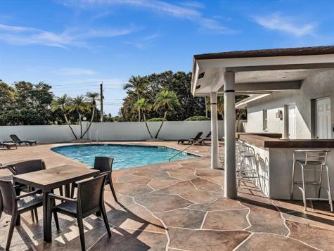 6796 N Pine Island Road Tamarac FL 33321