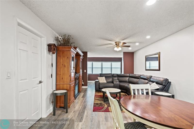 10123 Sunrise Lakes Boulevard Sunrise FL 33322