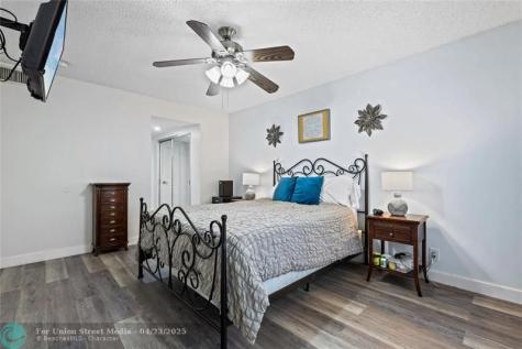 10123 Sunrise Lakes Boulevard Sunrise FL 33322