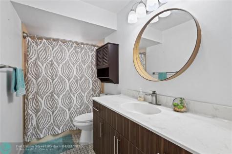 10123 Sunrise Lakes Boulevard Sunrise FL 33322