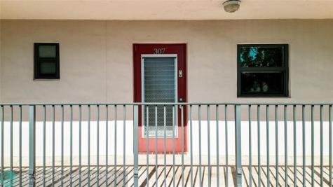 10123 Sunrise Lakes Boulevard Sunrise FL 33322