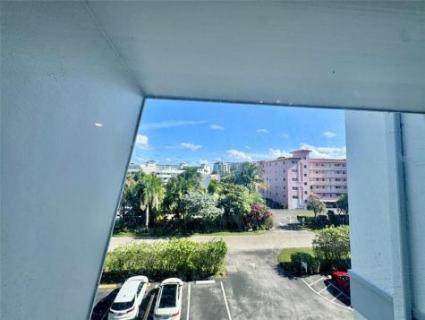 800 E Camino Real Boca Raton FL 33432