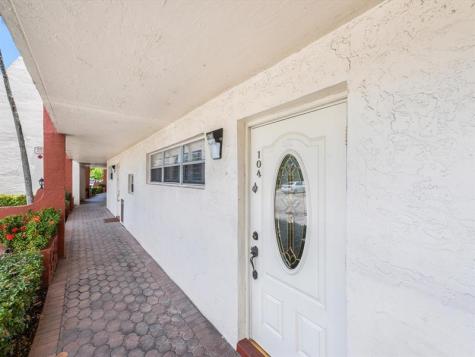 311 S Hollybrook Drive Pembroke Pines FL 33025