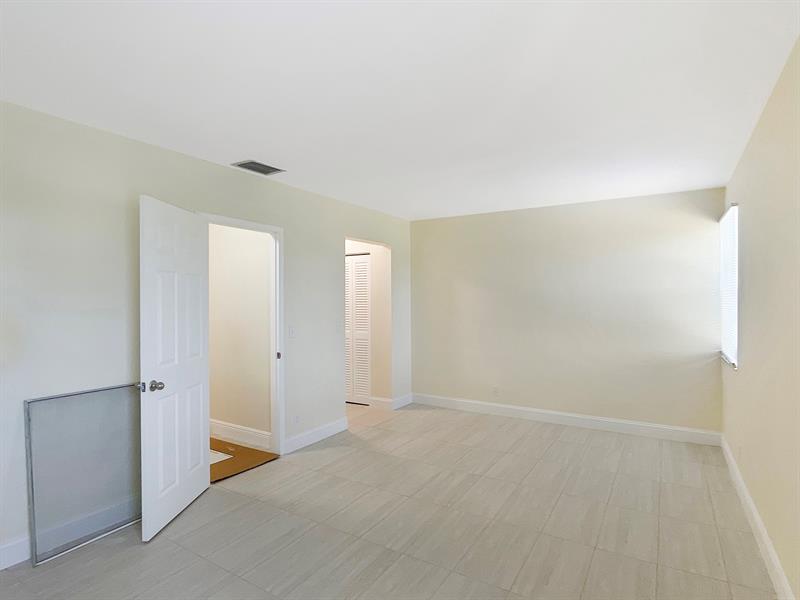 8921 NW 28th Drive Coral Springs FL 33065