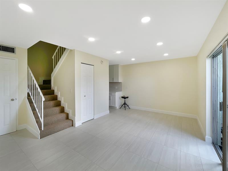 8921 NW 28th Drive Coral Springs FL 33065