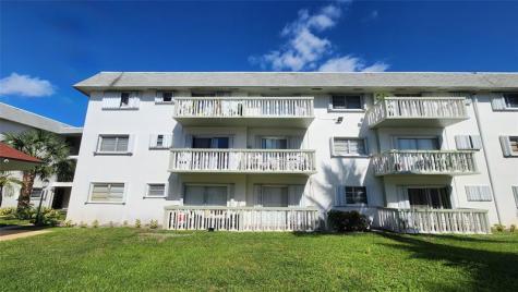 15221 NE 6th Avenue Miami FL 33162