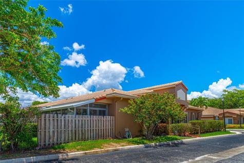 10152 Lombardy Drive Tamarac FL 33321