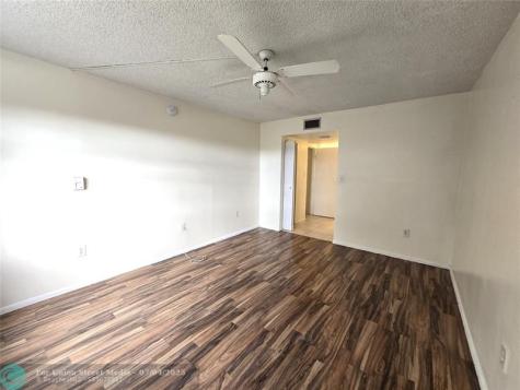 4334 NW 9th Avenue Deerfield Beach FL 33064