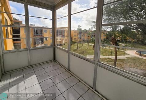 4334 NW 9th Avenue Deerfield Beach FL 33064