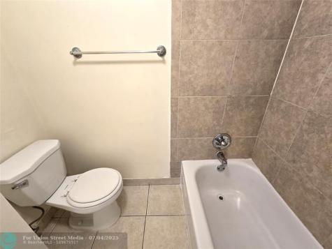 4334 NW 9th Avenue Deerfield Beach FL 33064