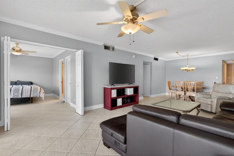 2801 N Palm Aire Drive Pompano Beach FL 33069