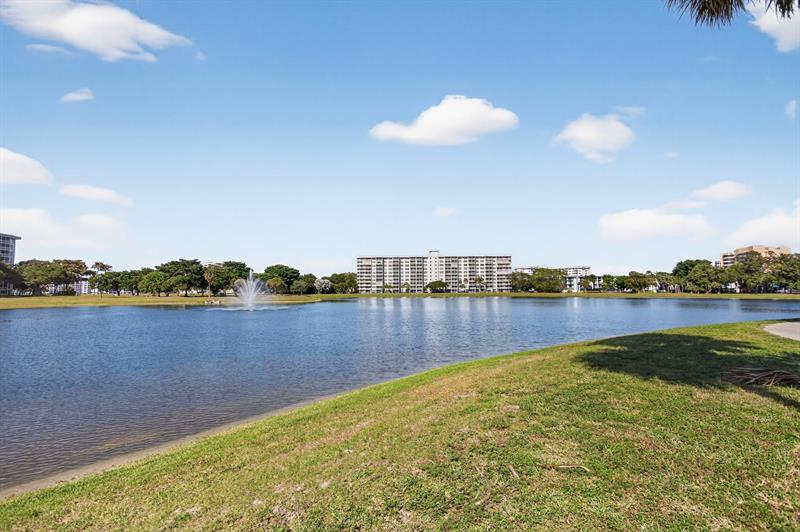 2801 N Palm Aire Drive Pompano Beach FL 33069