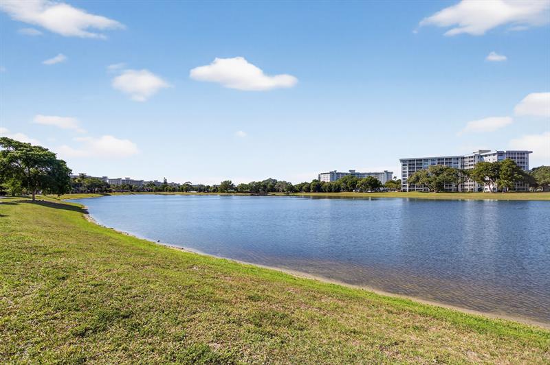 2801 N Palm Aire Drive Pompano Beach FL 33069