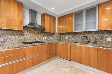 45 Hendricks Isle Fort Lauderdale FL 33301