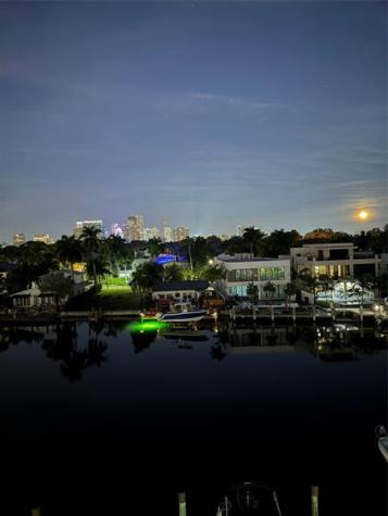 45 Hendricks Isle Fort Lauderdale FL 33301