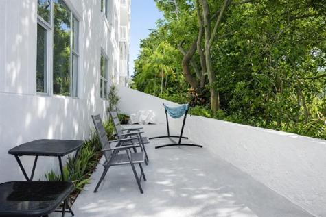 3800 Hillcrest Drive Hollywood FL 33021