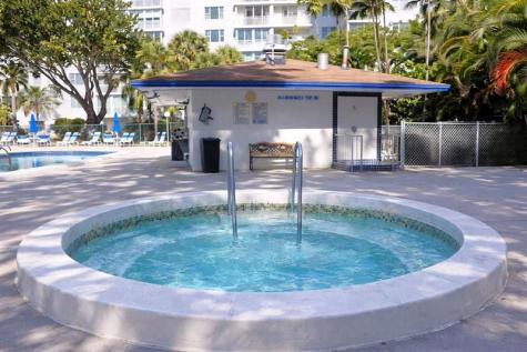 3800 Hillcrest Drive Hollywood FL 33021