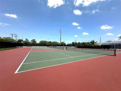 326 Tilford P Deerfield Beach FL 33442