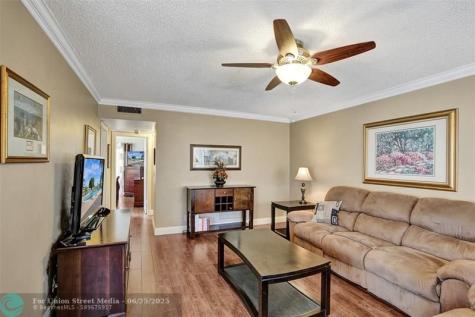 3322 Cynthia Lane Lake Worth Beach FL 33461