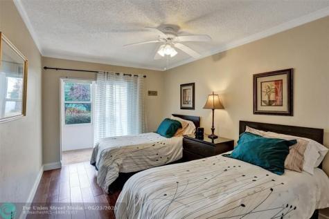 3322 Cynthia Lane Lake Worth Beach FL 33461