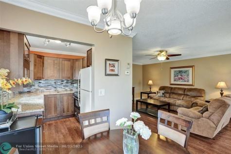 3322 Cynthia Lane Lake Worth Beach FL 33461