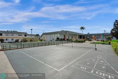 3322 Cynthia Lane Lake Worth Beach FL 33461