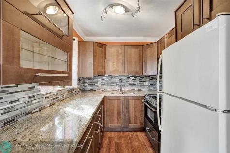 3322 Cynthia Lane Lake Worth Beach FL 33461