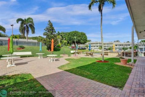 3322 Cynthia Lane Lake Worth Beach FL 33461