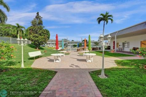 3322 Cynthia Lane Lake Worth Beach FL 33461