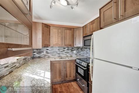 3322 Cynthia Lane Lake Worth Beach FL 33461