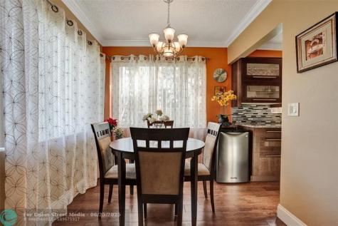 3322 Cynthia Lane Lake Worth Beach FL 33461