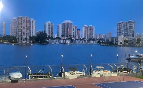 2780 NE 183rd Street Aventura FL 33160