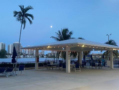 2780 NE 183rd Street Aventura FL 33160