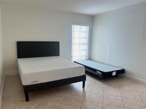 4000 N Hills Drive Hollywood FL 33021