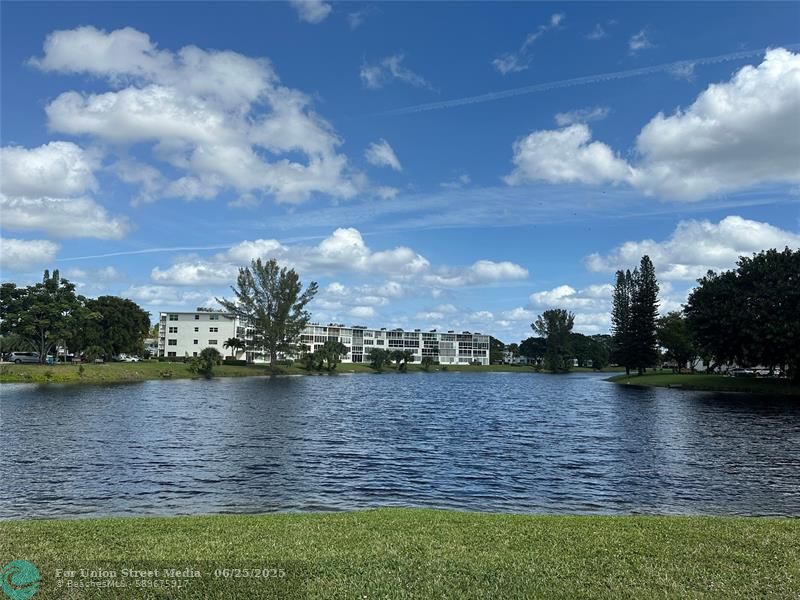 2116 Cambridge E Deerfield Beach FL 33442