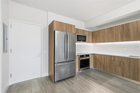 2960 NE 207th Street Miami FL 33180