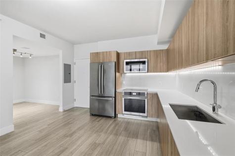 2960 NE 207th Street Miami FL 33180