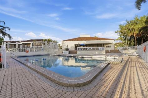 6678 Racquet Club Drive Fort Lauderdale FL 33319