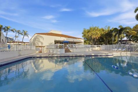 6678 Racquet Club Drive Fort Lauderdale FL 33319