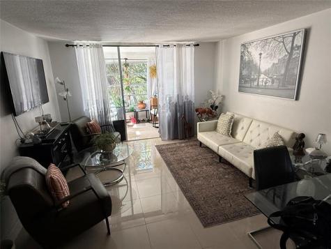 2601 NW 48th Terrace Lauderdale Lakes FL 33313
