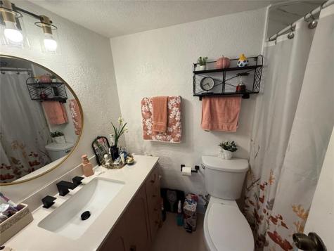 2601 NW 48th Terrace Lauderdale Lakes FL 33313