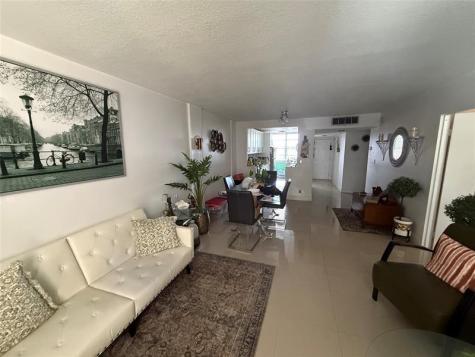 2601 NW 48th Terrace Lauderdale Lakes FL 33313