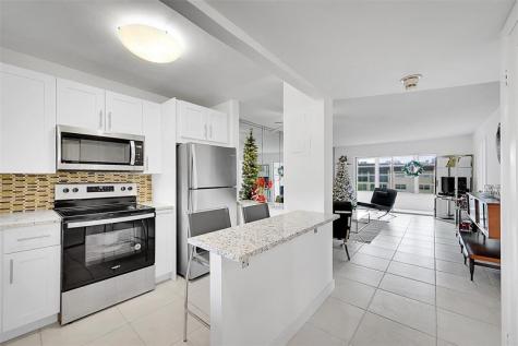 2780 N Pine Island Road Sunrise FL 33322