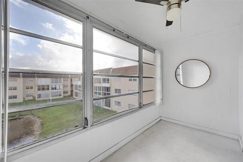 2780 N Pine Island Road Sunrise FL 33322