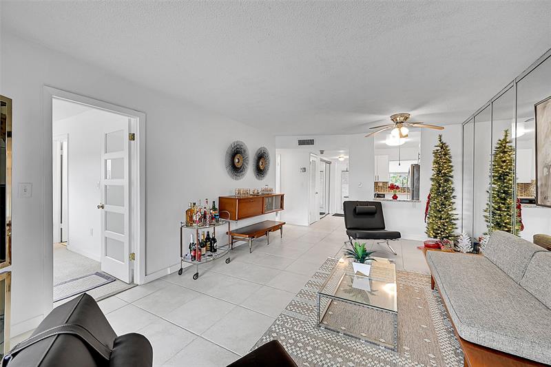 2780 N Pine Island Road Sunrise FL 33322